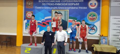 Лениногорскиның грек-рим көрәшчеләре Бөтенроссия турнирында бронза яулады