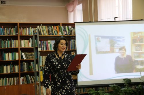 Үзәк китапханәдә якташыбыз Гөлсинә Савганованың «Күңелемнең серле мәлләре» китабын тәкъдим иттеләр