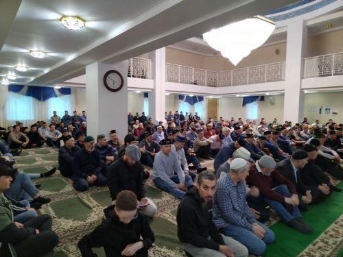 Лениногорскиның «Ихлас» мәчетендә Ураза гаете үтте (+фотолар)