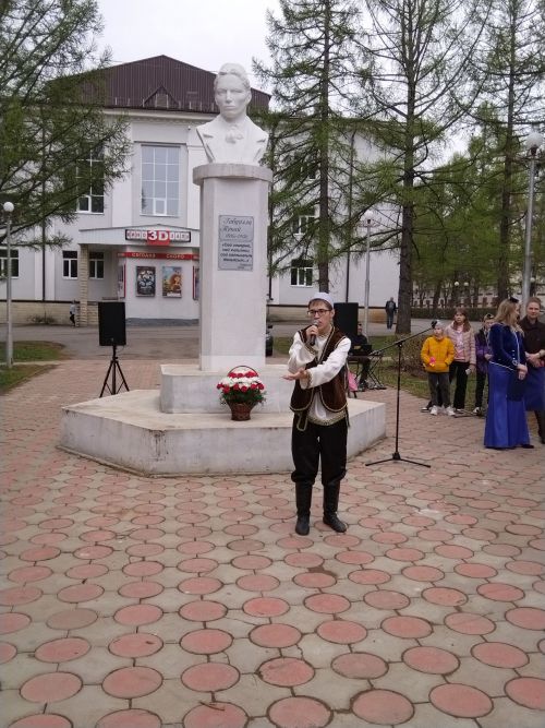 Лениногорскида Габдулла Тукайны искә алдылар (фотолар)