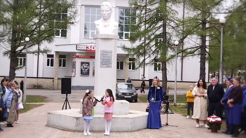 Лениногорскида Габдулла Тукайны искә алдылар (фотолар)