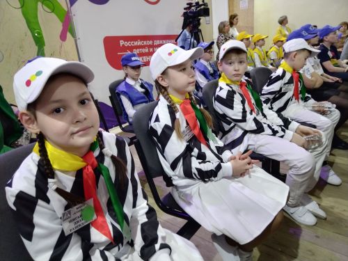 Лениногорскида  «Куркынычсыз тәгәрмәч» конкурсында яшь юл хәрәкәте инспекторларының 20 командасы көч сынашты (+фотолар)