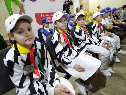 Лениногорскида  «Куркынычсыз тәгәрмәч» конкурсында яшь юл хәрәкәте инспекторларының 20 командасы көч сынашты (+фотолар)