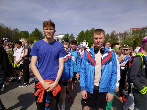 Лениногорскиның Үзәк мәйданында 1 май эстафетасы үтте (+фотолар)