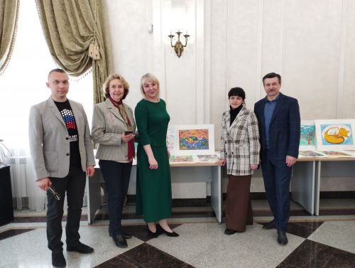 Лениногорск ЗАГС бүлегендә «Минем гаиләм-минем байлыгым»  рәсемнәр күргәзмәсе оештырылды
