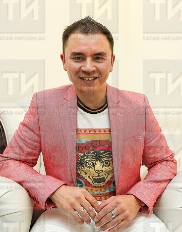 Әбри Хәбриев: «Җитешсез якларым китап язарлык»