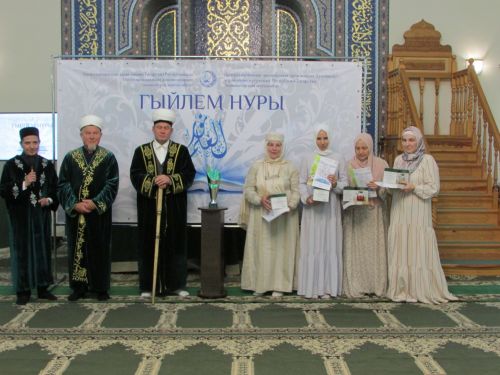 “Гыйлем нуры” интеллектуаль бәйгесендә Лениногорск командасы җиңүче булды