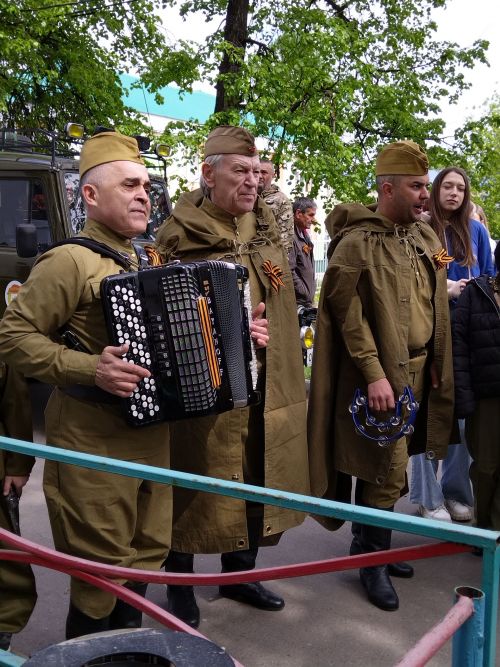 Лениногорскида «Фронт бригадасы» акциясе кысаларында ветераннарыбызны котладылар (+фотолар)