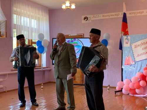Урмышлының белем учагына – бер гасыр (+ бик күп фотолар)