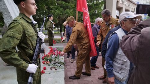 Лениногорскиның Геройлар аллеясында Хәтер һәм кайгы көне үткәрелде (+фото һәм видео)