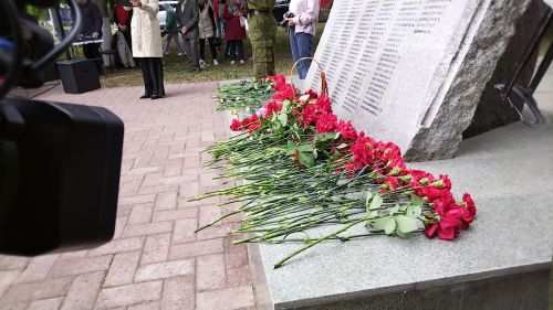 Лениногорскиның Геройлар аллеясында Хәтер һәм кайгы көне үткәрелде (+фото һәм видео)