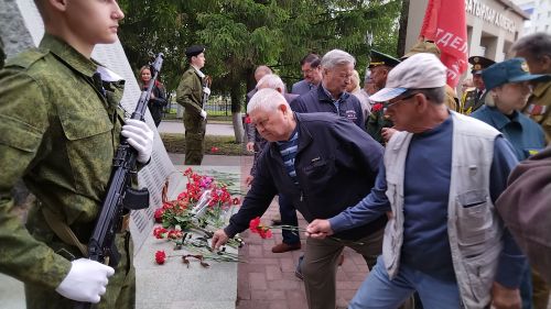 Лениногорскиның Геройлар аллеясында Хәтер һәм кайгы көне үткәрелде (+фото һәм видео)