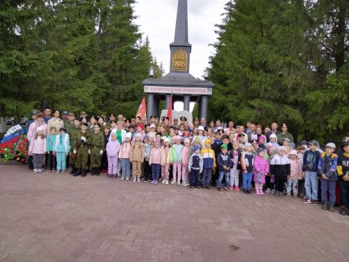 Лениногорскиның Геройлар аллеясында Хәтер һәм кайгы көне үткәрелде (+фото һәм видео)