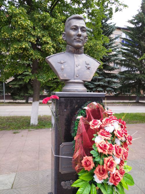 Лениногорскиның Геройлар аллеясында Хәтер һәм кайгы көне үткәрелде (+фото һәм видео)
