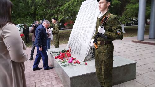 Лениногорскиның Геройлар аллеясында Хәтер һәм кайгы көне үткәрелде (+фото һәм видео)