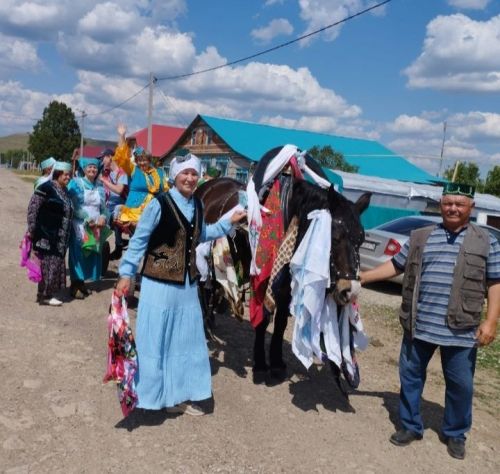 Зәй-Каратайда Сабантуйга бүләкләр җыюны киләсе елга урамнар белән берләшеп үткәрү тәкъдиме булды