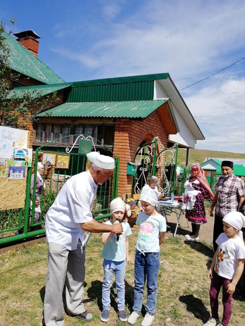 Балалар өчен күңелле һәм файдалы, әһәмиятле бәйрәм (+ фотолар)