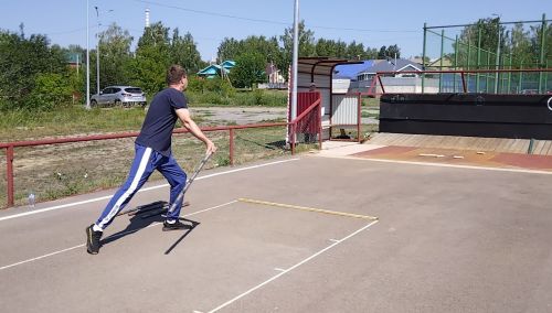 Лениногорскиның «Яшьлек» стадионында яшь гаиләләр һәм балалар ярышты (+фотолар)