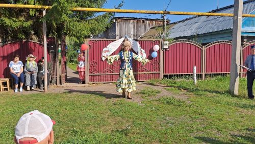 Мөэмин-Каратайда авылдашлар бергәләп кич утырды