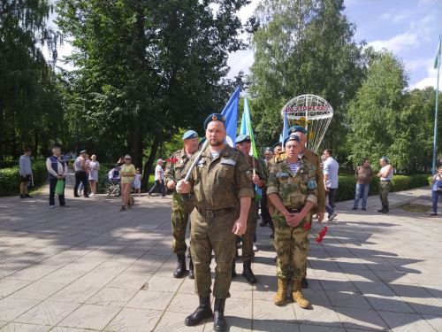Лениногорскида Һава десанты гаскәрләре көненә митинг узды (+фотолар)