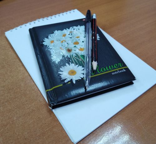Мәктәп кирәк-яракларына барган гаилә юл һәлакәтендә үлгән