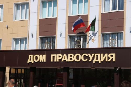 Лениногорскида ришвәт өчен фельдшерга карата суд булды