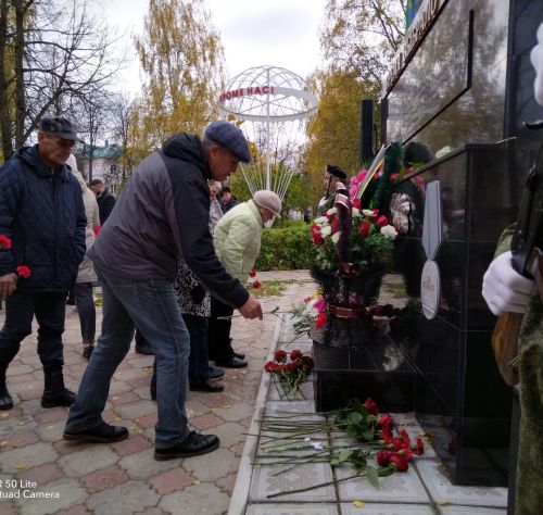 Лениногорскида реконструкциядән соң сугышчы-интернационалистларга һәйкәл ачылды (+фотолар)