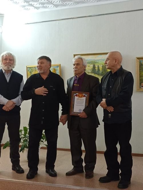 Лениногорскида рәссам Владимир Чихановның күргәзмәсе ачылды (+фотолар)