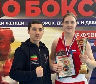 Лениногорскиның боксчы кызлары җиңүләр яулап кайтты (+фотолар)