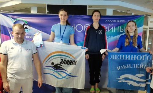 Лениногорск йөзүчеләре көмеш һәм бронза медальләренә ия булды (+фотолар)