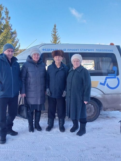 Лениногорск районы авылларындагы өлкәннәр өчен -  медицина учреждениесенә махсус транспорт