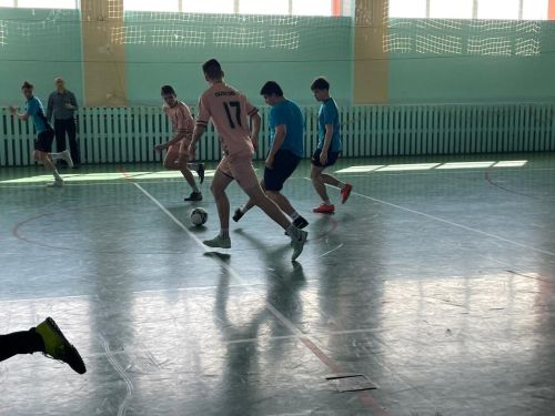 Лениногорск уку йортлары командалары футбол уйнады. Кемнәр җиңүче? (+фотолар)