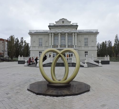 Халыкара гаилә көнендә Лениногорск ЗАГС бүлегендә 100нче пар теркәлде