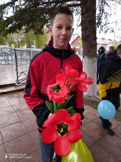 Лениногорскида Җиңүнең 79 еллыгы уңаеннан узган автойөрештә махсус хәрби операция хәрбиләре дә катнашты (+фотолар)