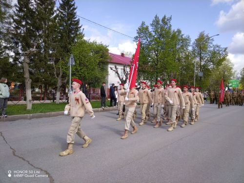 Лениногорскида үткән 9 май бәйрәменнән ФОТОРЕПОРТАЖ