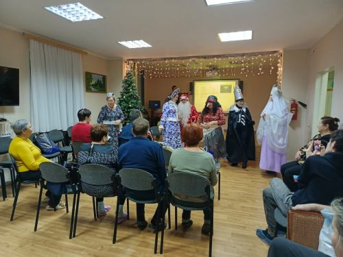 Лениногорскиның “Ак калфак”лары сәламәтләндерү үзәгендә бәйрәм тамашасы уздырды (+ фотолар)