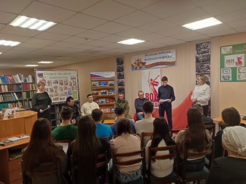 Кайсы чорда да батырлык үрнәге – мөһим: Куакбаш авылы китапханәсендә Ватанны саклаучылар елын ачтылар (+ фотолар)