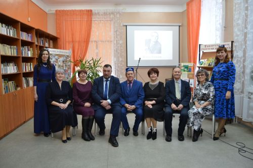 Лениногорскиның үзәк китапханәсендә Җәмит Рәхимовны искә алу кичәсе узды (+ бик күп фотолар)