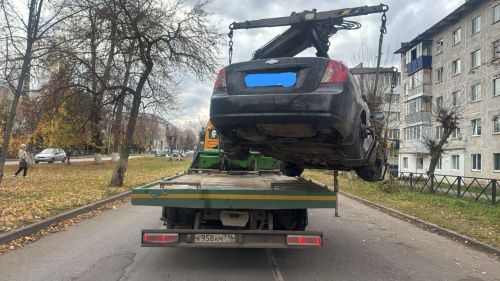 Лениногорскида парковка кагыйдәләрен бозучыларны ачыклау буенча рейд узды