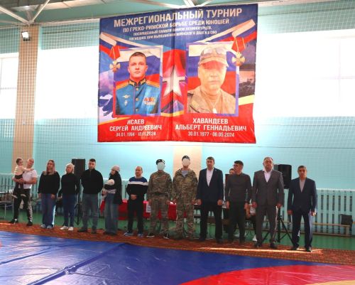 Лениногорскида МХОда һәлак булган герой-якташлар хөрмәтенә грек-рим көрәше турниры узды