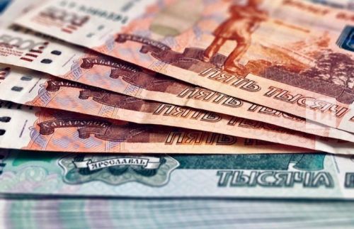 Татарстан Рәисе дәүләт вазыйфаларын биләүче затларга түләүләр индексациясен раслады