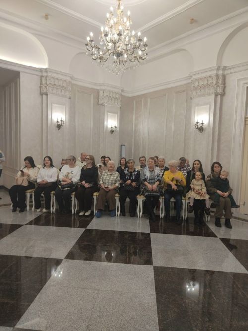 Лениногорск ЗАГС бүлегендә 7нче мәктәп укучыларының әниләре белән бәйрәм чарасы узды
