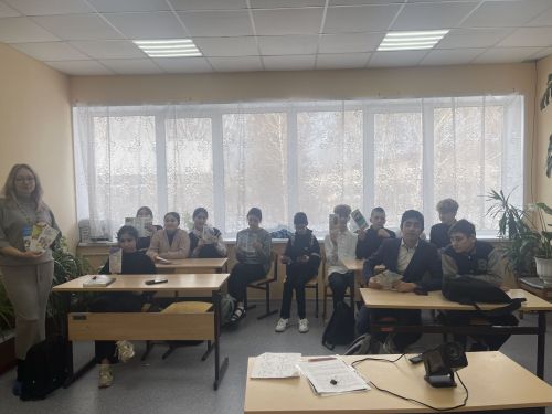 Ивановка мәктәбе укучыларына игътибарлы сатып алучы булырга өйрәтү дәресе узды