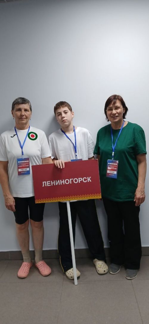 Казанда йөзү буенча узган ярышларда Лениногорск командасы икенче урын алды