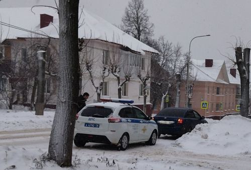 Руль артына исерек хәлдә утырган лениногорскилының машинасы кулга алынган