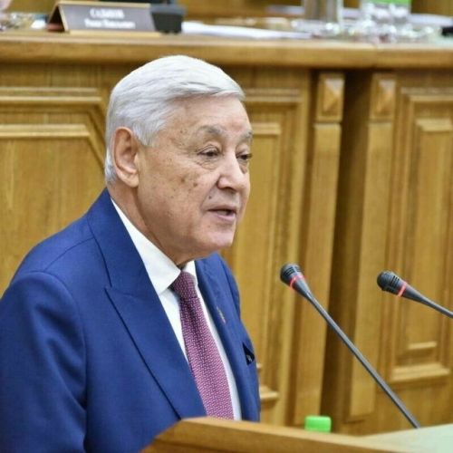 Фәрит Мөхәммәтшин Татарстан Дәүләт гербы көне белән котлады