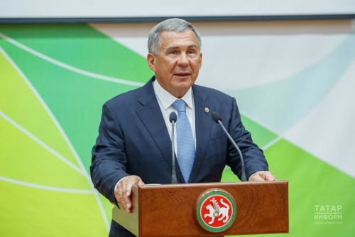 Рөстәм Миңнеханов Татарстан халкын Дәүләт Советының 30 еллыгы белән котлады