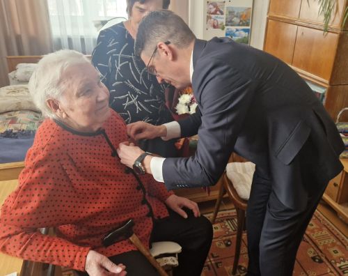 Лениногорскида юбилей медальләре тапшыру дәвам итә