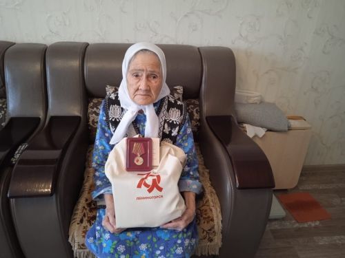 Мичурин авыл җирлегендә бүләкләр тапшырдылар