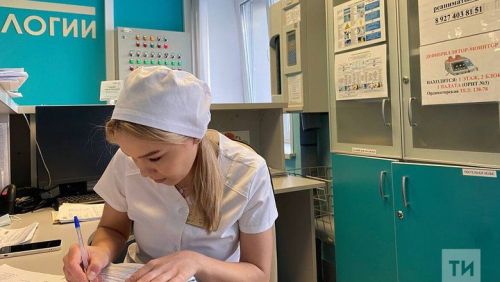 Россиядә хатын-кызларның эш көнен бер сәгатькә кыскартырга тәкъдим иттеләр